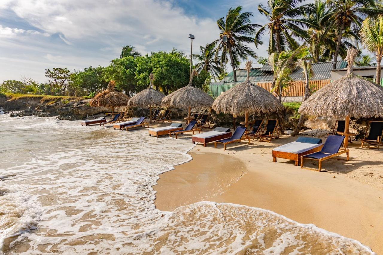 Palmarito Beach Hotel Tierra Bomba Ngoại thất bức ảnh
